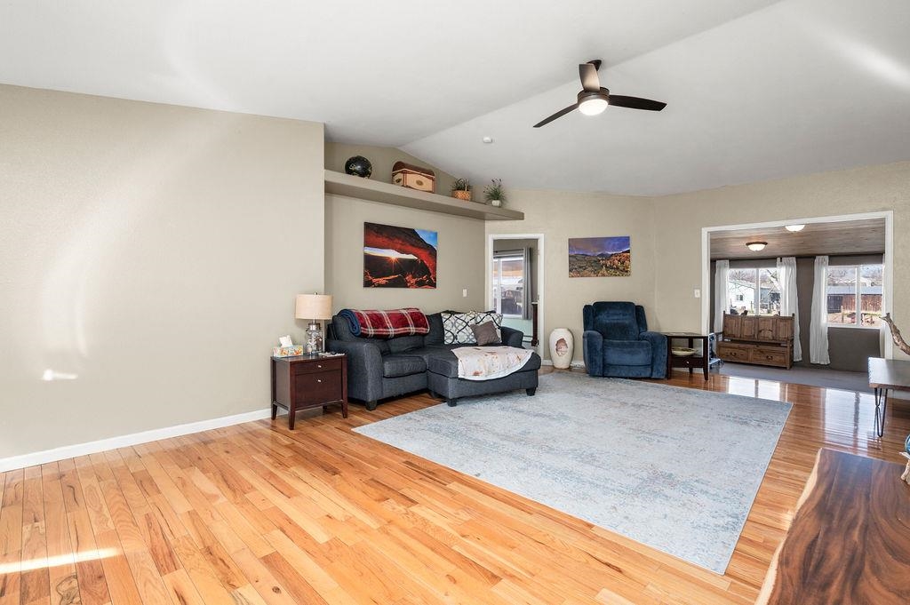 631 1/2 Pioneer Road Grand Junction, CO 81504 - Photo 8 of 37