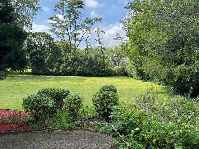 $750,000 | 3412 Meyers Road, Oak Brook, IL 60523