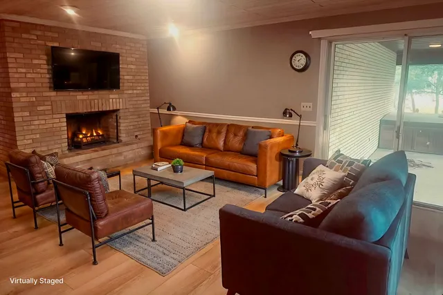 $750,000 | 3412 Meyers Road, Oak Brook, IL 60523