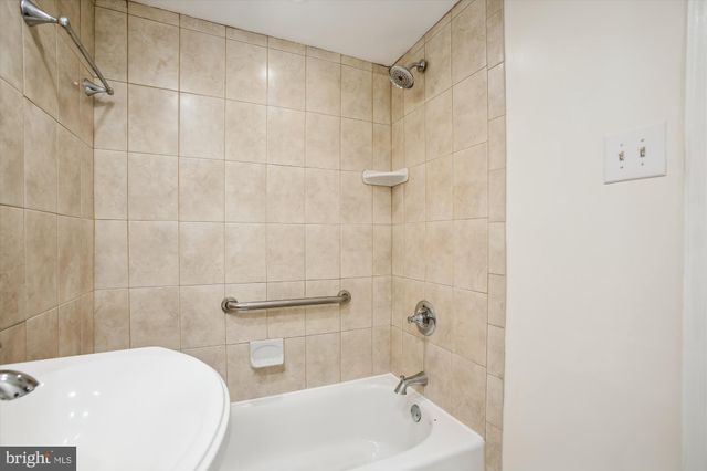 $485,000 | 1207 North Pitt Street, Unit 1C, Alexandria, VA 22314