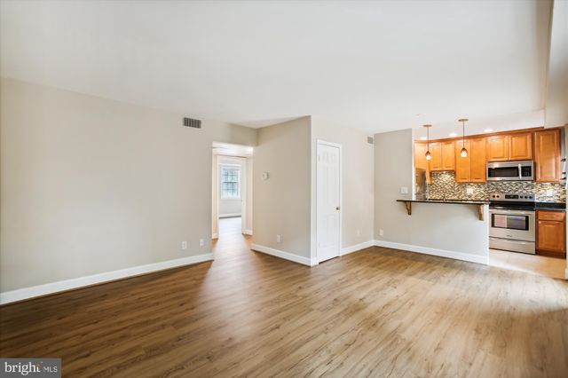 $485,000 | 1207 North Pitt Street, Unit 1C, Alexandria, VA 22314