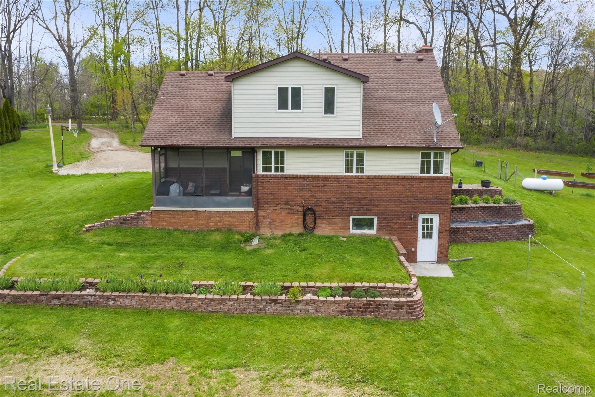 6700 South Zeeb Road Saline, MI 48176 - Photo 47 of 50 DJI_0760.jpg