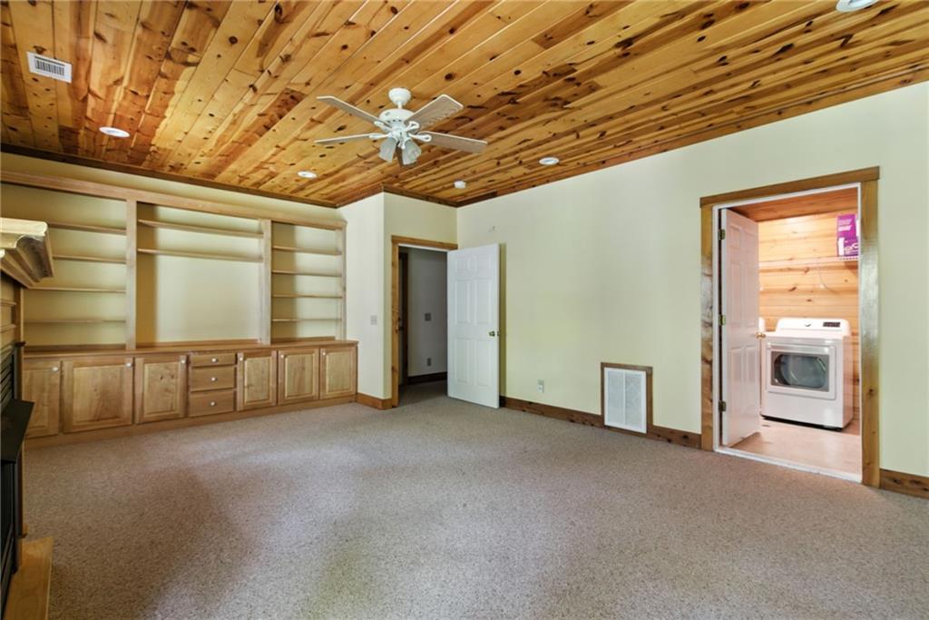35 Red Oak Point Big Canoe, GA 30143 - Photo 40 of 62 a view of an empty room with a window