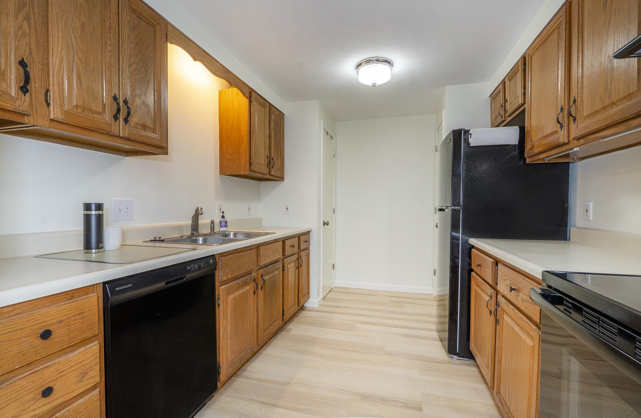 39 Ernest Avenue, Unit 308 Exeter, NH 03833 - Photo 3 of 26