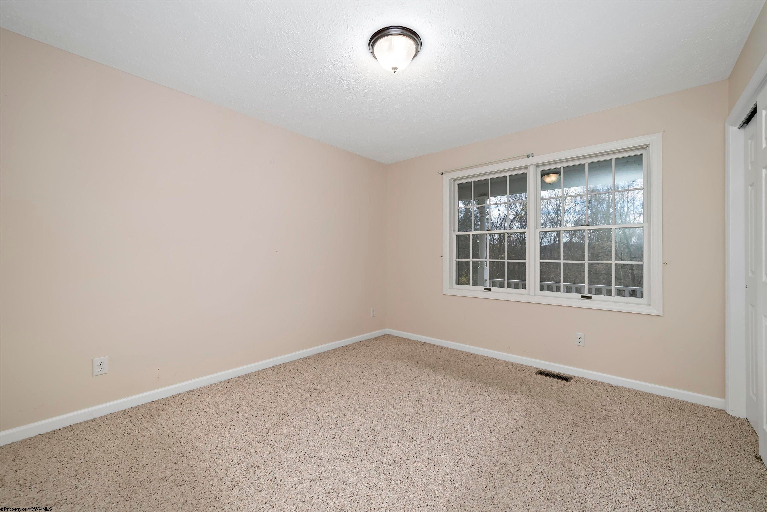 239 Smithtown Road Morgantown, WV 26508 - Photo 10 of 26 Gallery Image 10