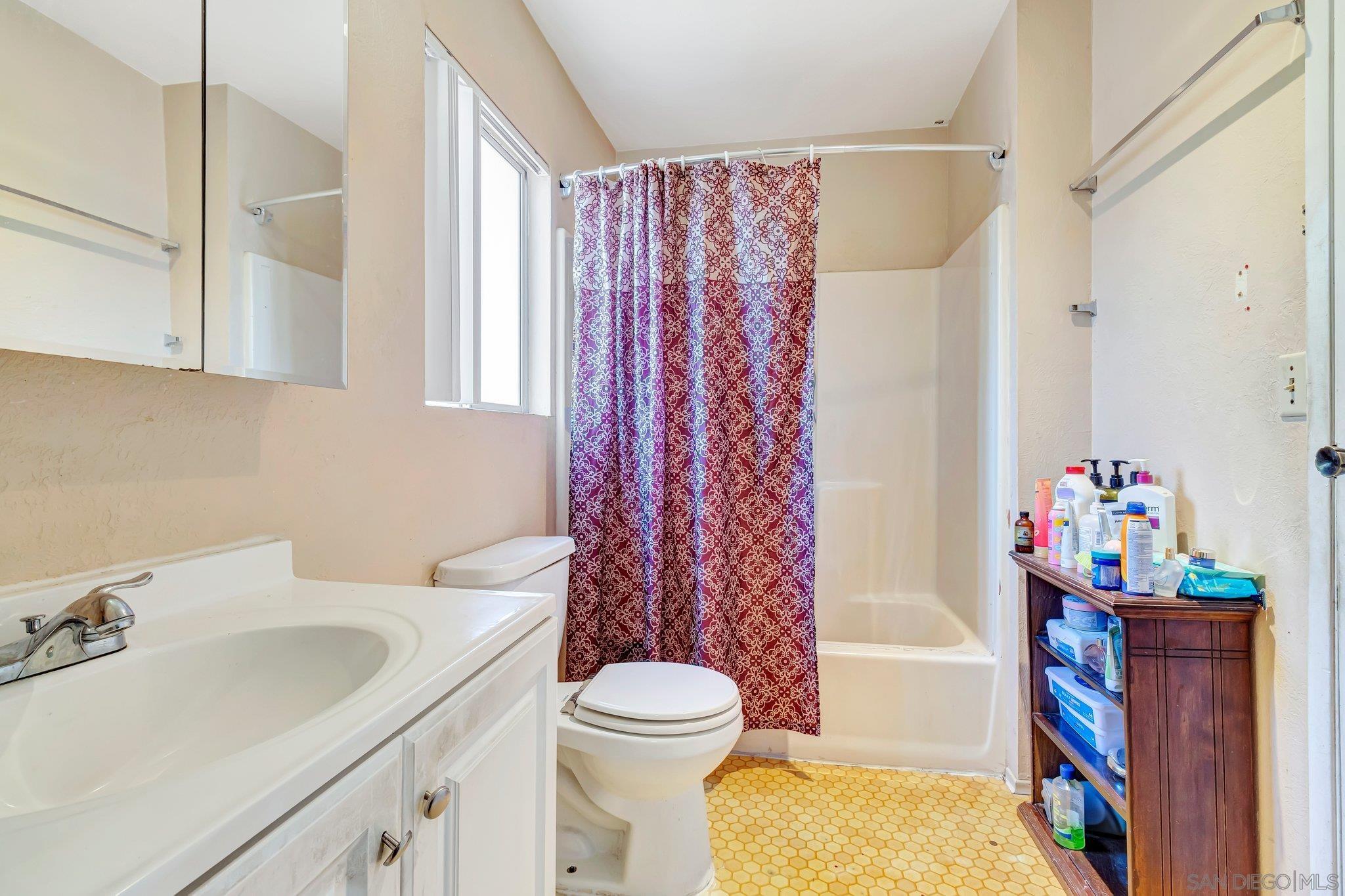 9065 Lemon Street Spring Valley, CA 91977 - Photo 20 of 38 Gallery Image 20