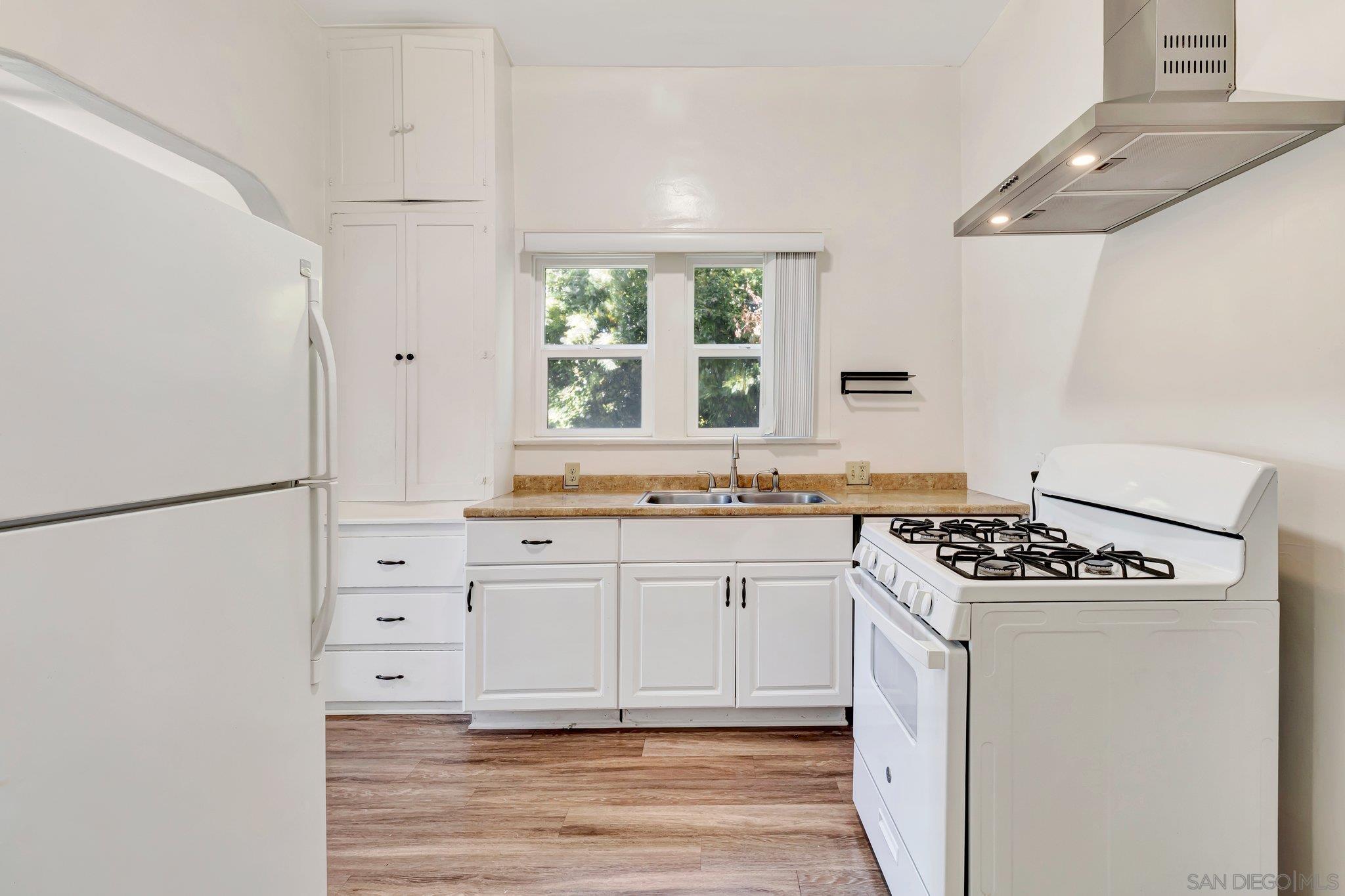 9065 Lemon Street Spring Valley, CA 91977 - Photo 22 of 38 Gallery Image 22
