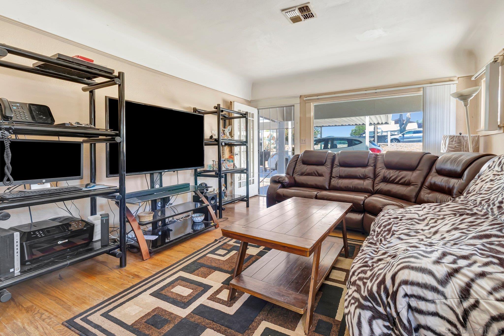 9065 Lemon Street Spring Valley, CA 91977 - Photo 7 of 38 Gallery Image 7