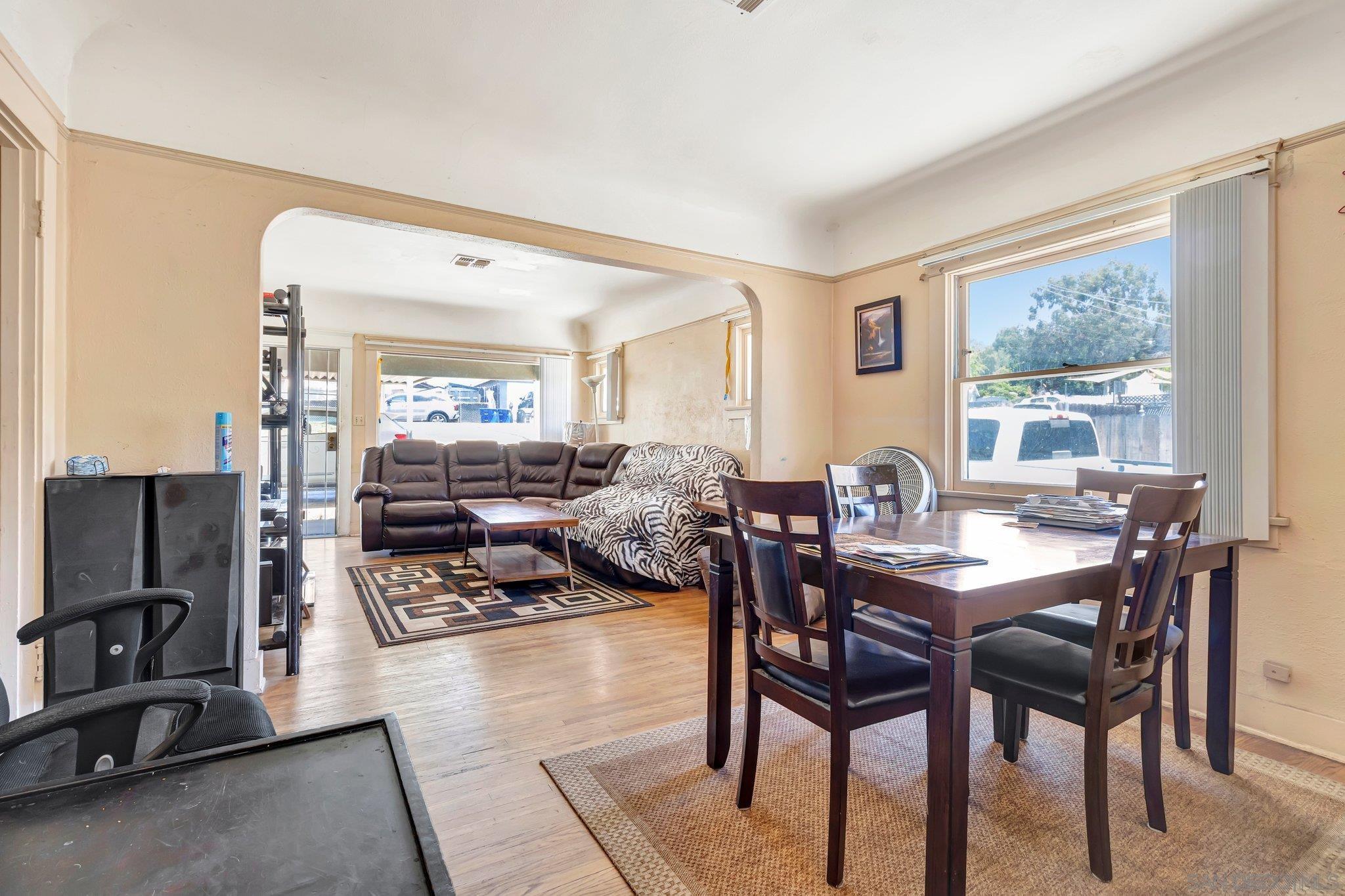 9065 Lemon Street Spring Valley, CA 91977 - Photo 10 of 38 Gallery Image 10