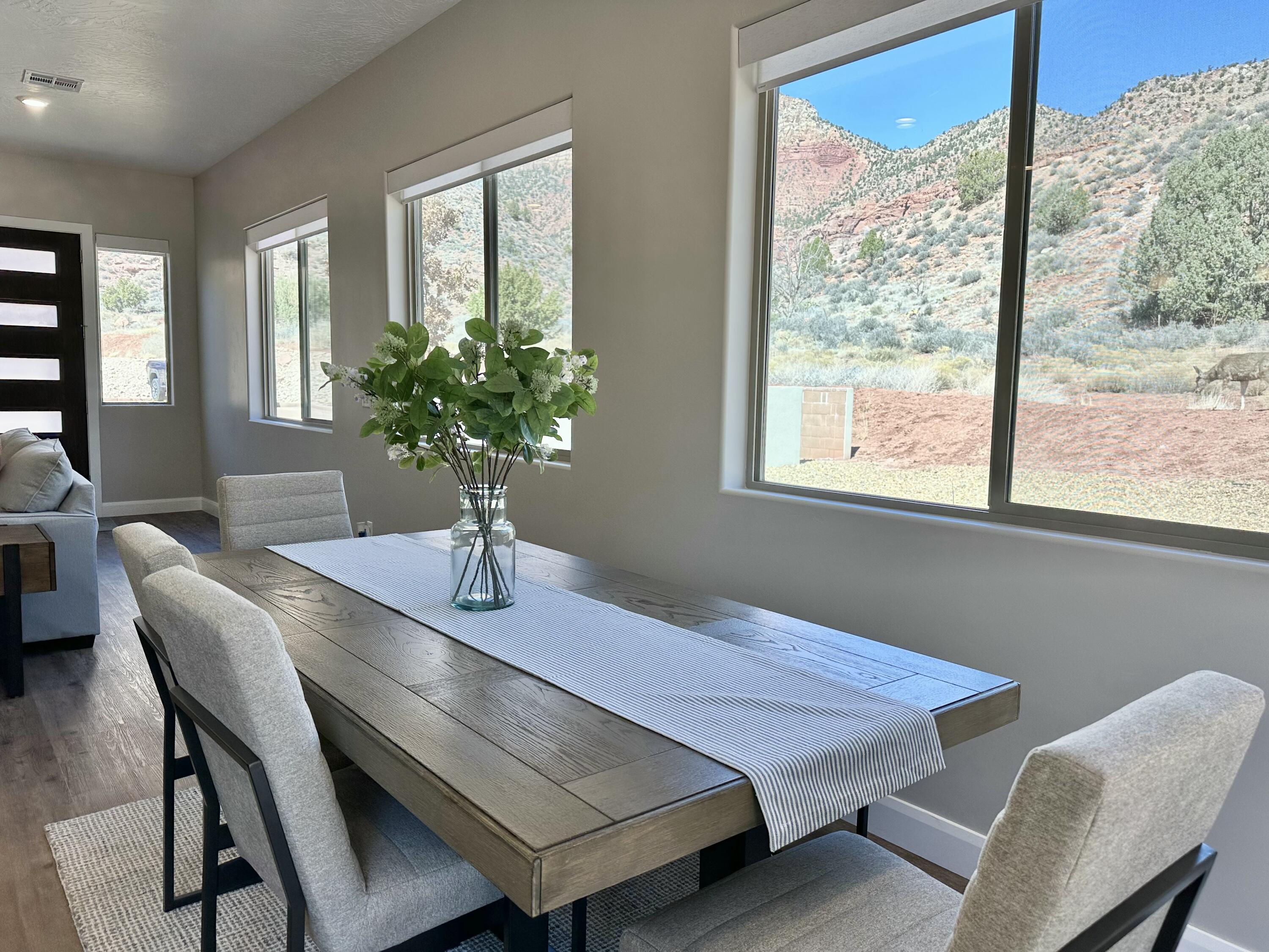 108 Trapper Circle, Unit C Springdale, UT 84767 - Photo 17 of 29 Dining Area - Picturesque Views