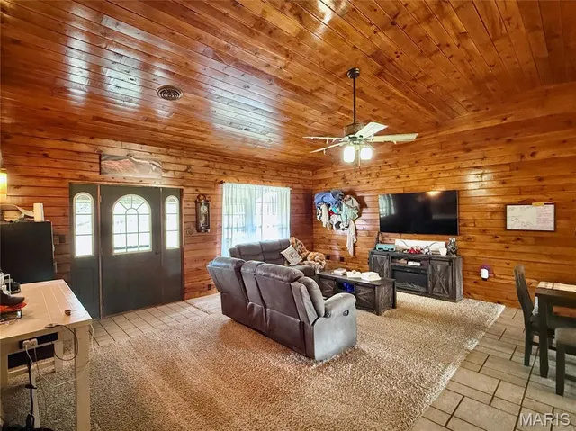 $579,900 | 21924 Trogdon Road, Farmington, MO 63640