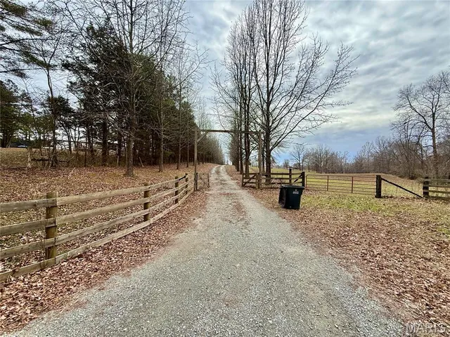 $579,900 | 21924 Trogdon Road, Farmington, MO 63640