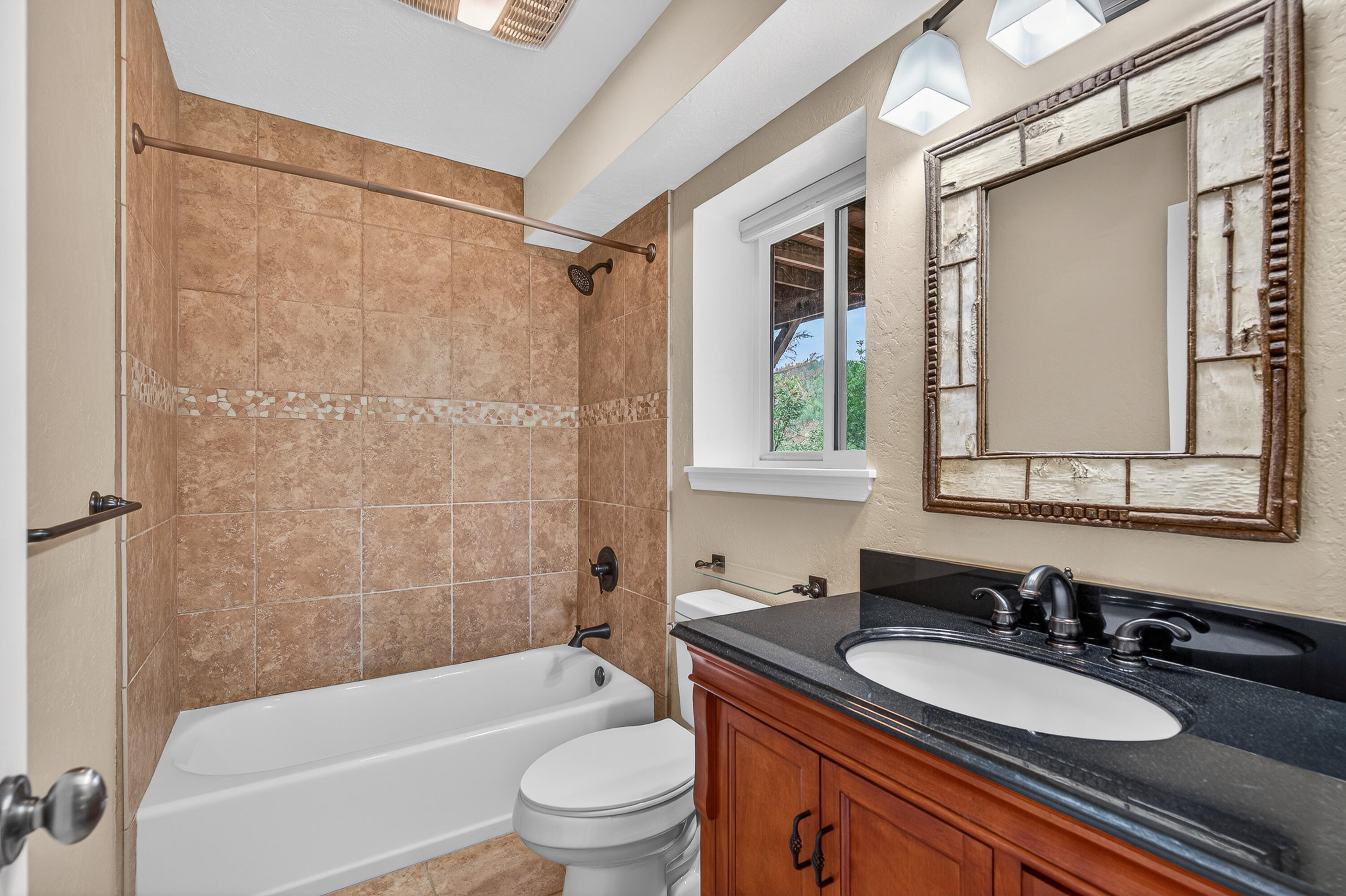 2365 Eastside Road Jacksonville, OR 97530 - Photo 34 of 69 38-34