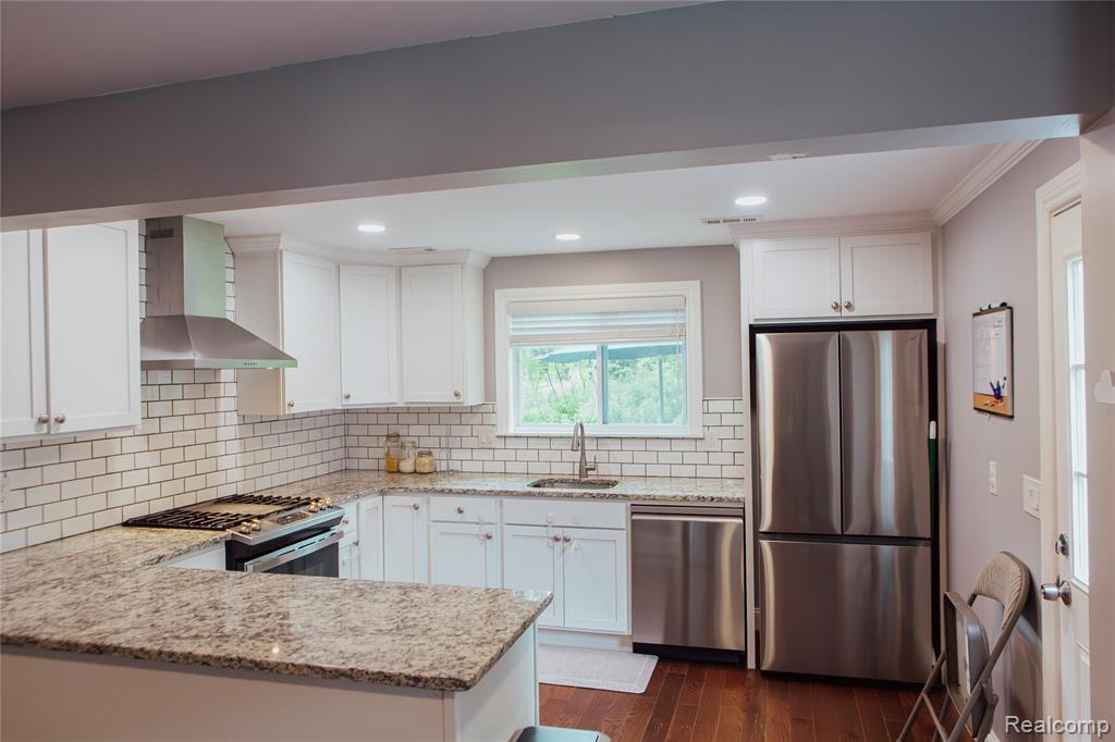 48447 9 Mile Road Novi, MI 48167 - Photo 7 of 15