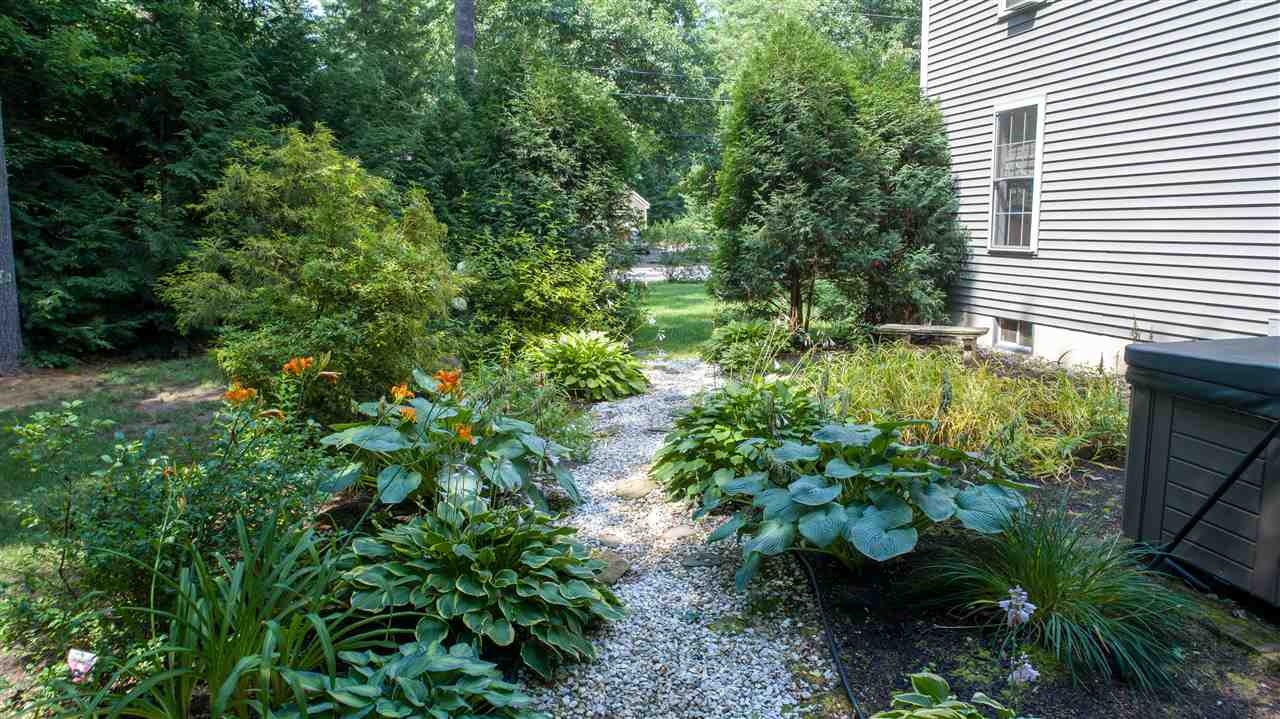 17 Loring Drive Rochester, NH 03839 - Photo 15 of 32