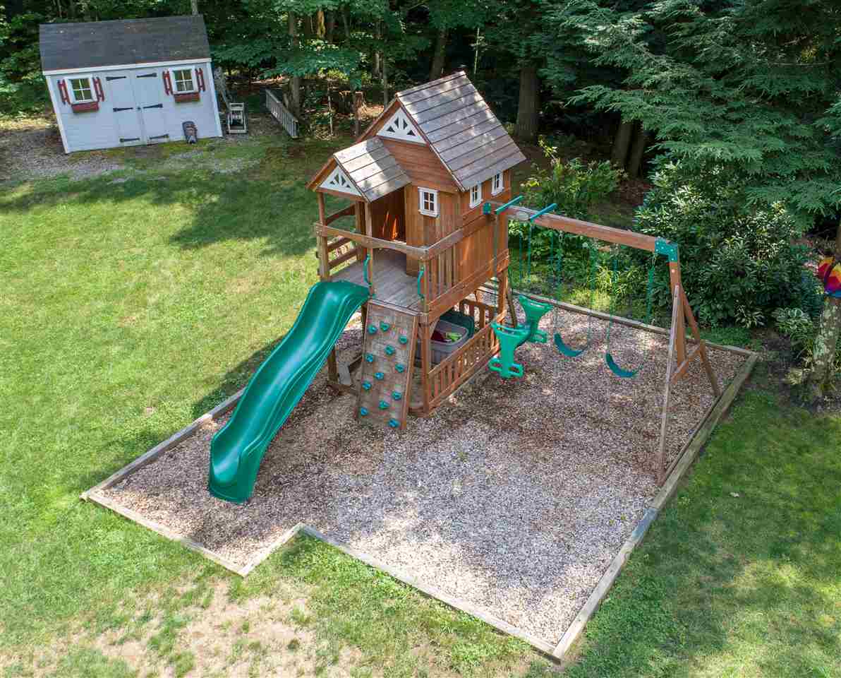 17 Loring Drive Rochester, NH 03839 - Photo 9 of 32