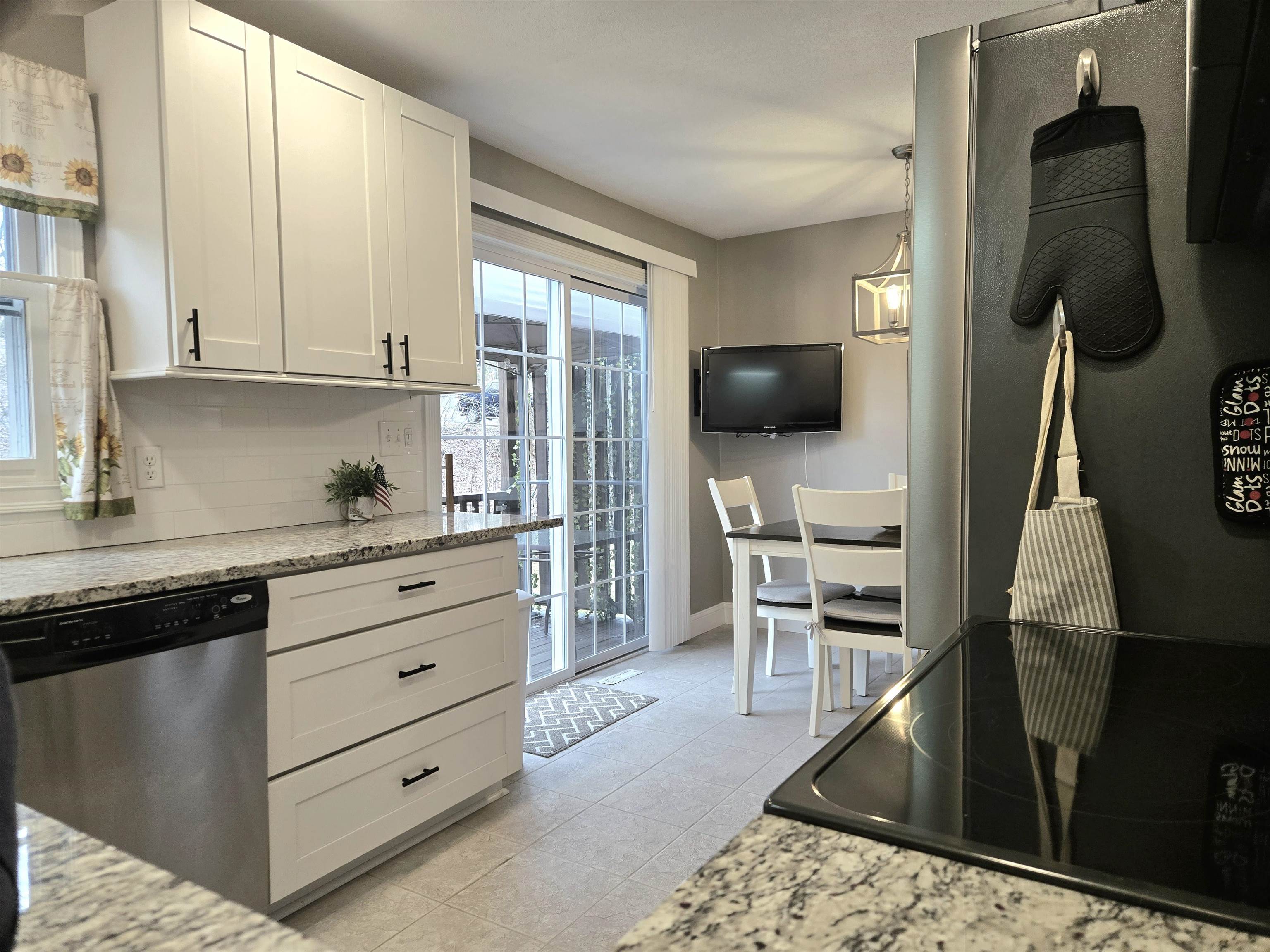 2 D Pine Isle Drive, Unit D Derry, NH 03038 - Photo 9 of 39