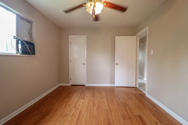 $1,100 | 3732 Kenwood Street, Orange, TX 77630