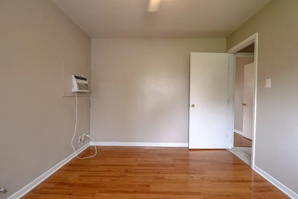 $1,100 | 3732 Kenwood Street, Orange, TX 77630