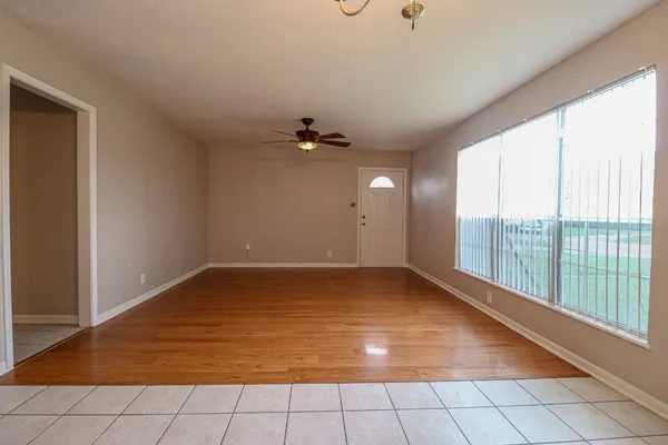 $1,100 | 3732 Kenwood Street, Orange, TX 77630