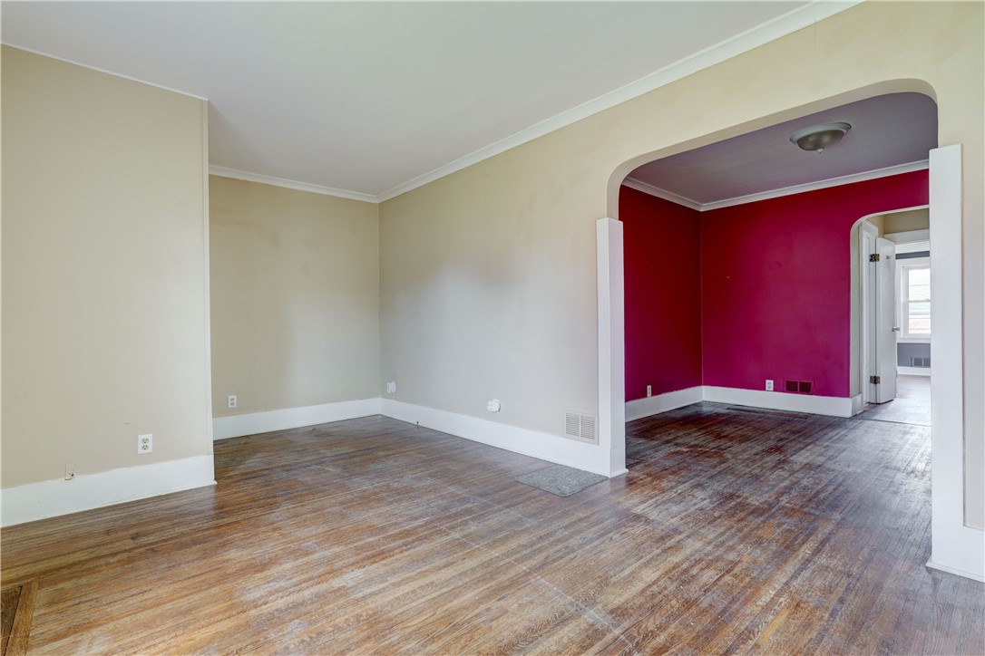 49 Brayton Road Greece, NY 14616 - Photo 9 of 37 Lower unit living room