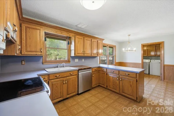 $369,900 | 1200 Berkshire Drive, Kannapolis, NC 28081