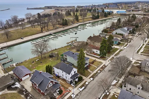 $554,900 | 4509 5th Avenue, Kenosha, WI 53140