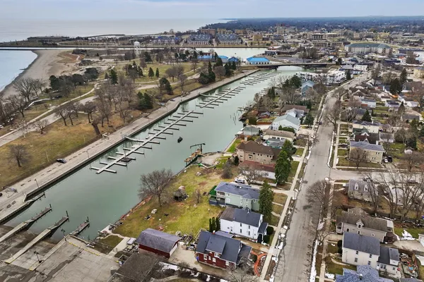 $554,900 | 4509 5th Avenue, Kenosha, WI 53140