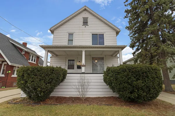 $554,900 | 4509 5th Avenue, Kenosha, WI 53140