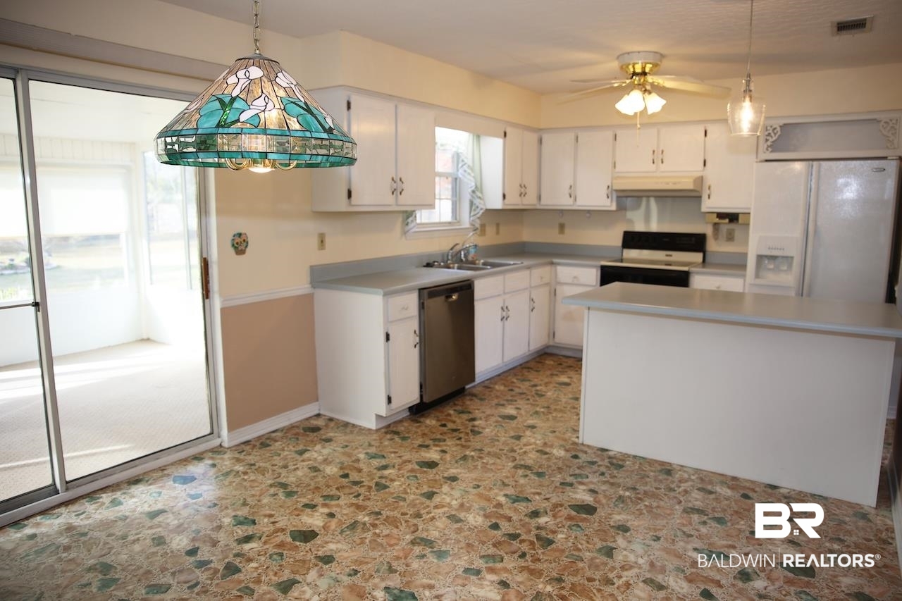 45 Magnolia Circle Foley, AL 36535 - Photo 10 of 37