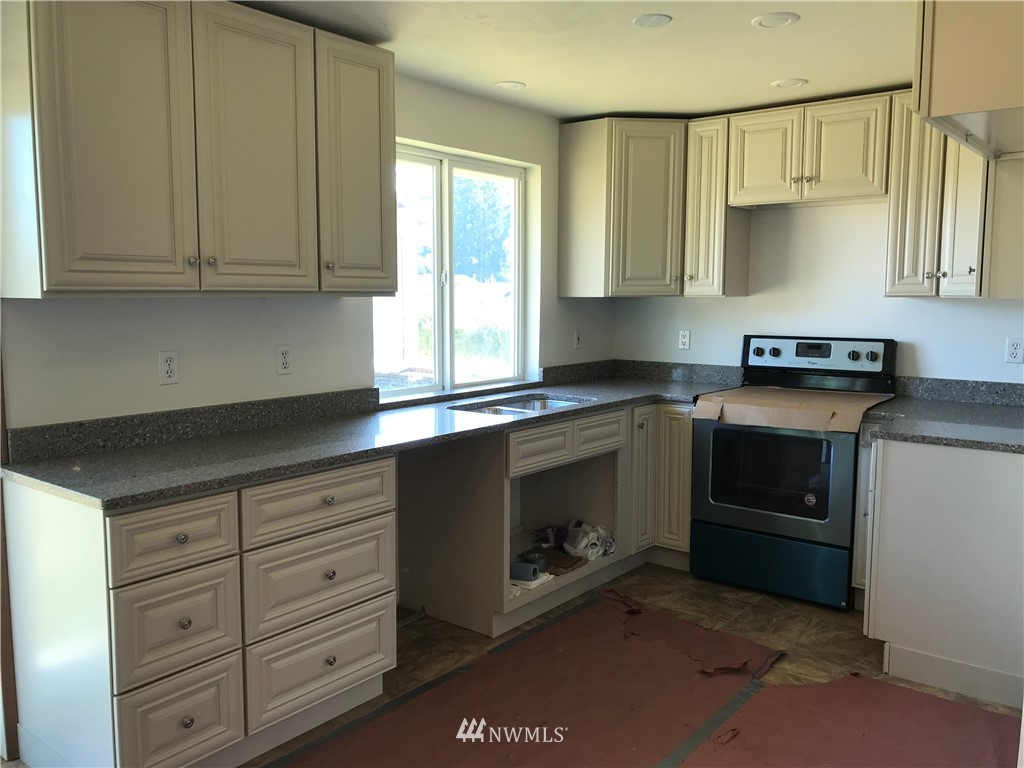 7700 195th Avenue Southwest Rochester, WA 98579 - Photo 7 of 18