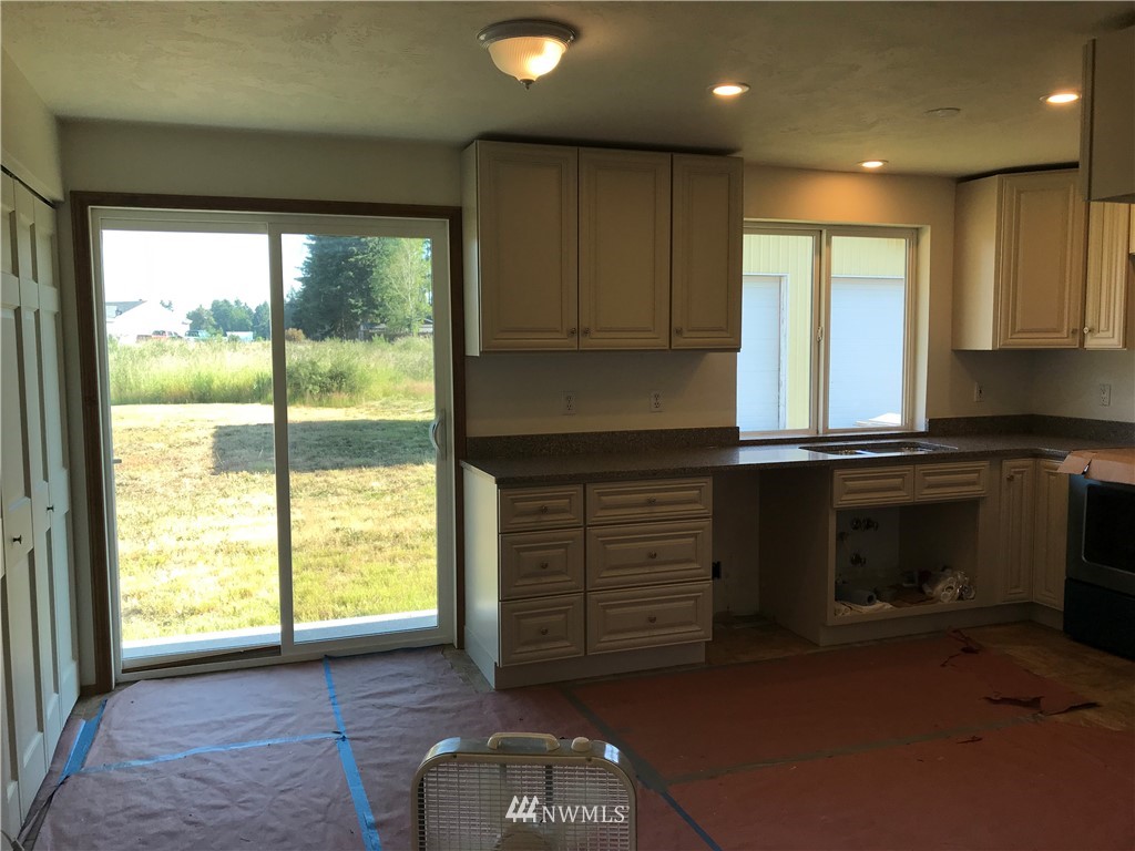 7700 195th Avenue Southwest Rochester, WA 98579 - Photo 8 of 18