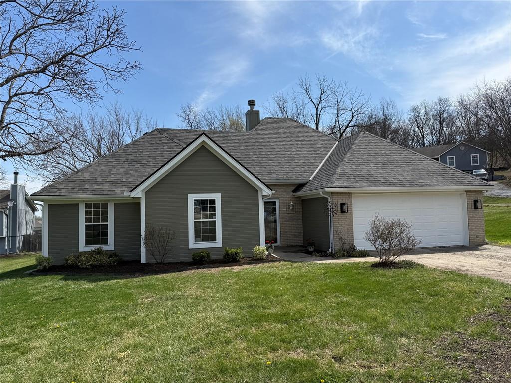 309 South Minter Road Grain Valley, MO 64029 - Photo 3 of 7