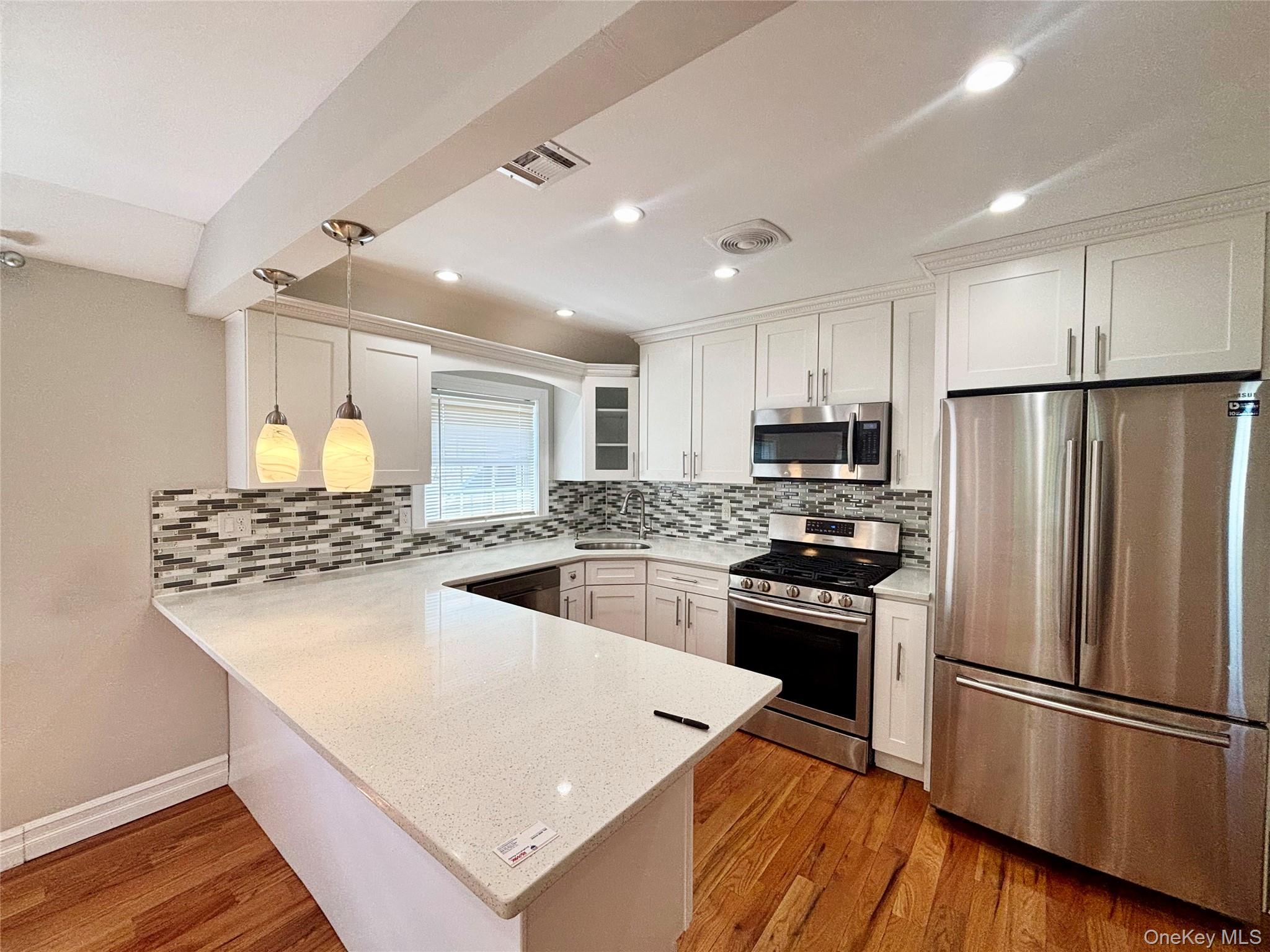 249-11 147th Road, Unit 2 Queens, NY 11422 - Photo 6 of 16