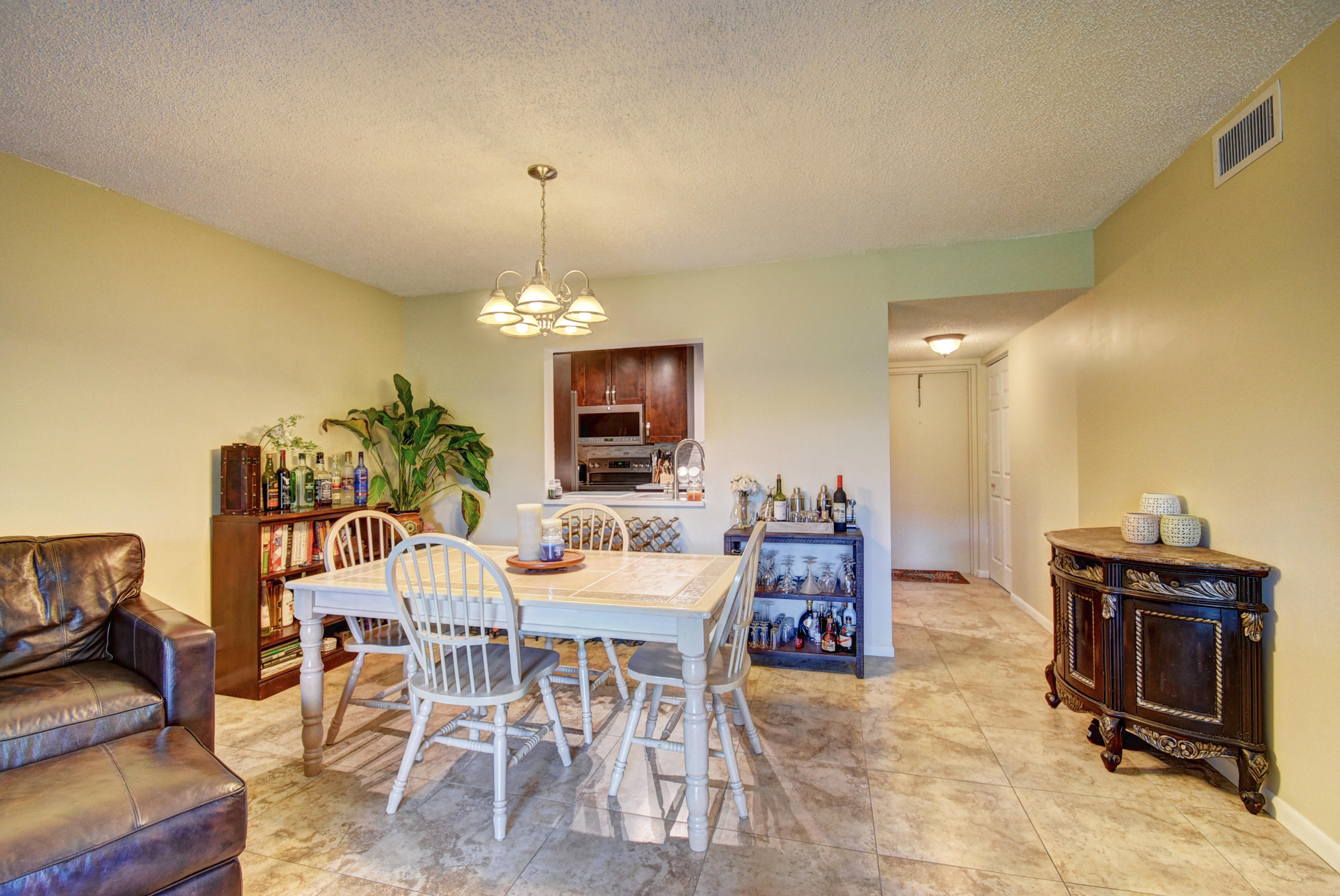 930 Southwest 9th St Circle, Unit 105 Boca Raton, FL 33486 - Photo 4 of 24 Dining