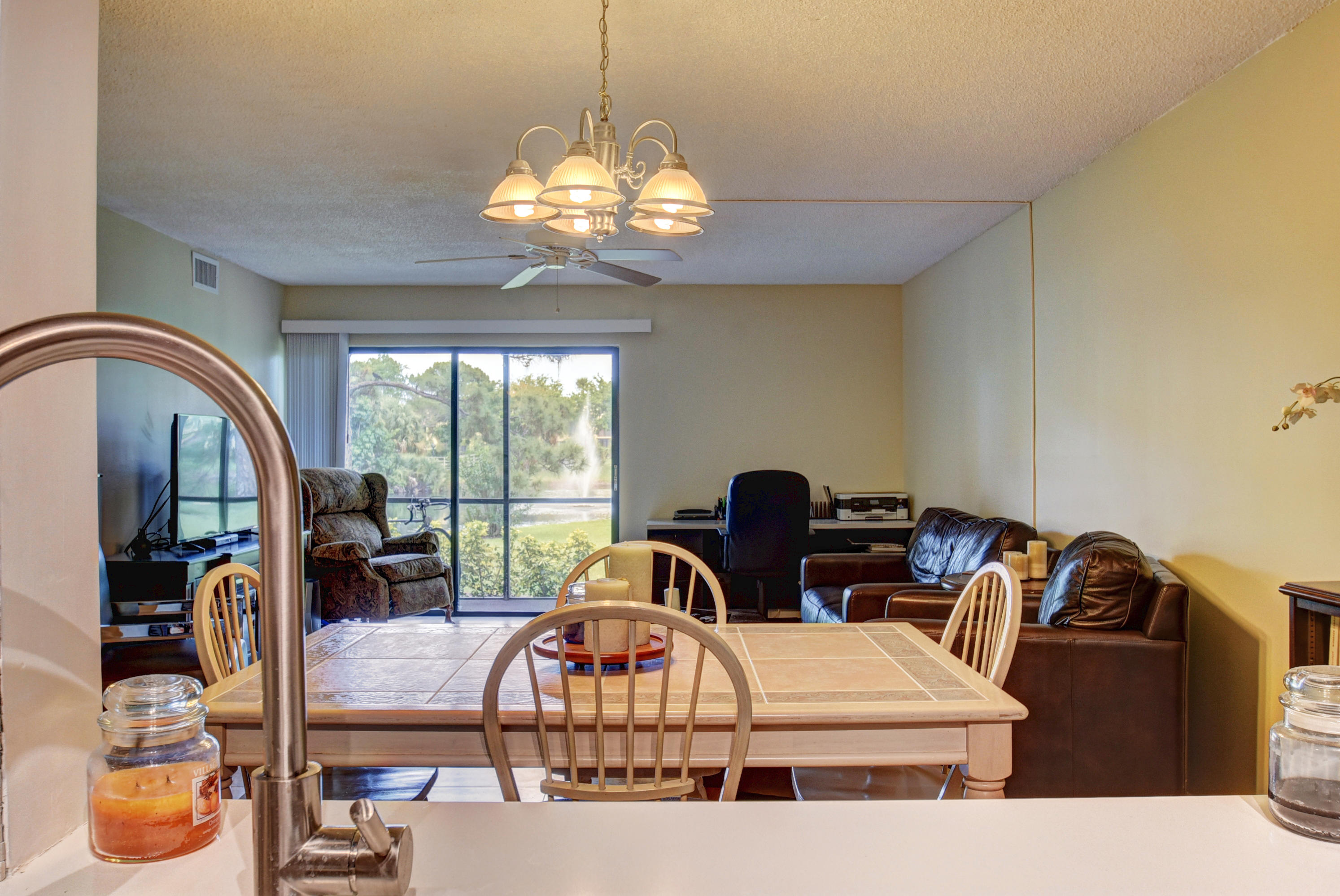 930 Southwest 9th St Circle, Unit 105 Boca Raton, FL 33486 - Photo 9 of 24 Kitchen/Dining/Living