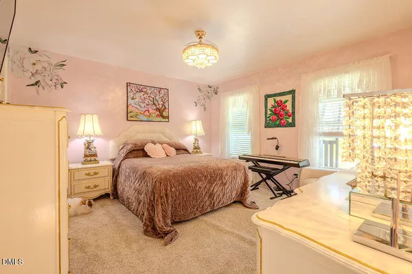 $1,200,000 | 4000 Woodland Park Drive, Hillsborough, NC 27278