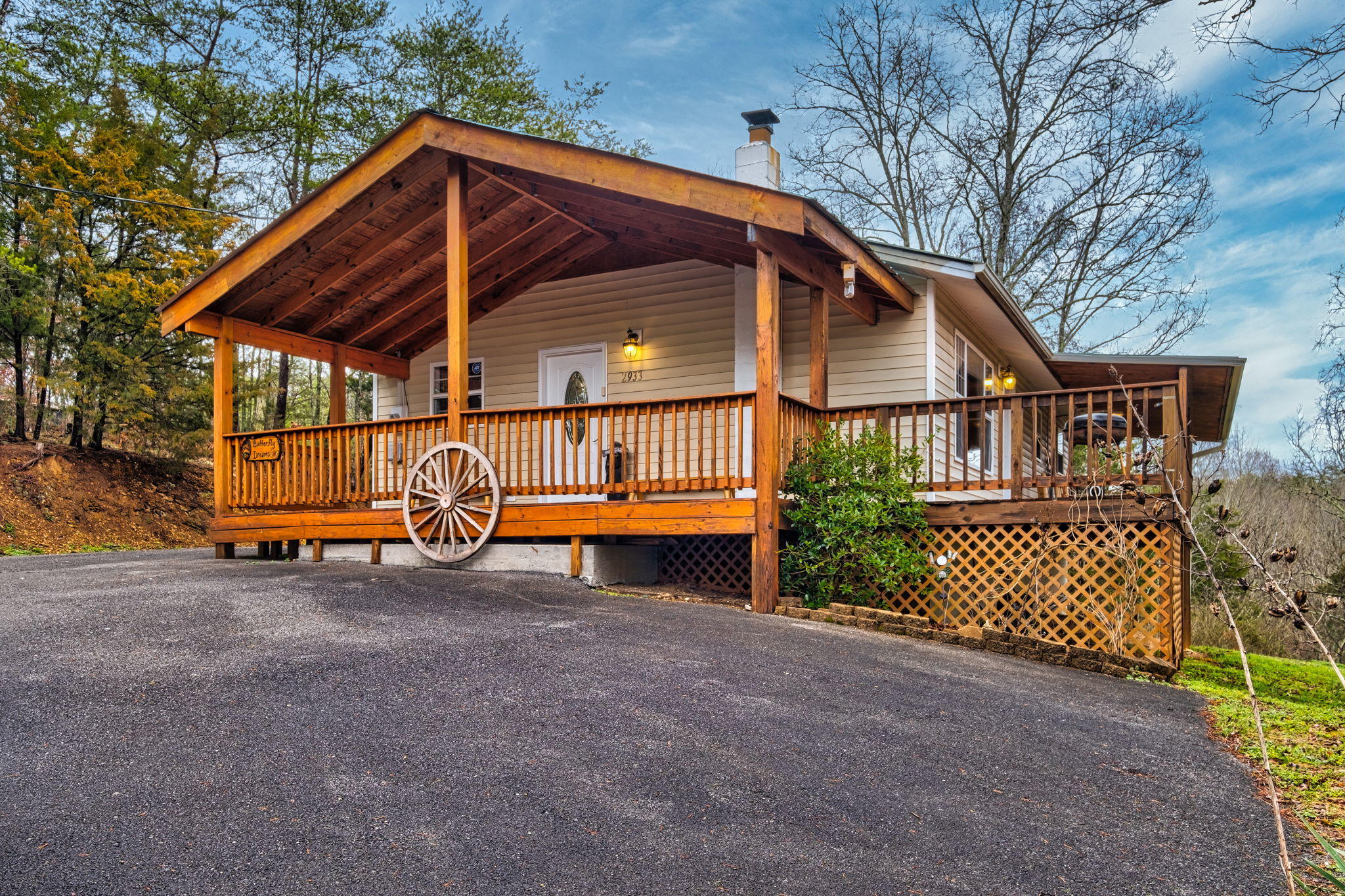2933 Ridgecrest Trail Sevierville, TN 37863 - Photo 1 of 32 4-web-or-mls-2933RidgecrestTrail-4