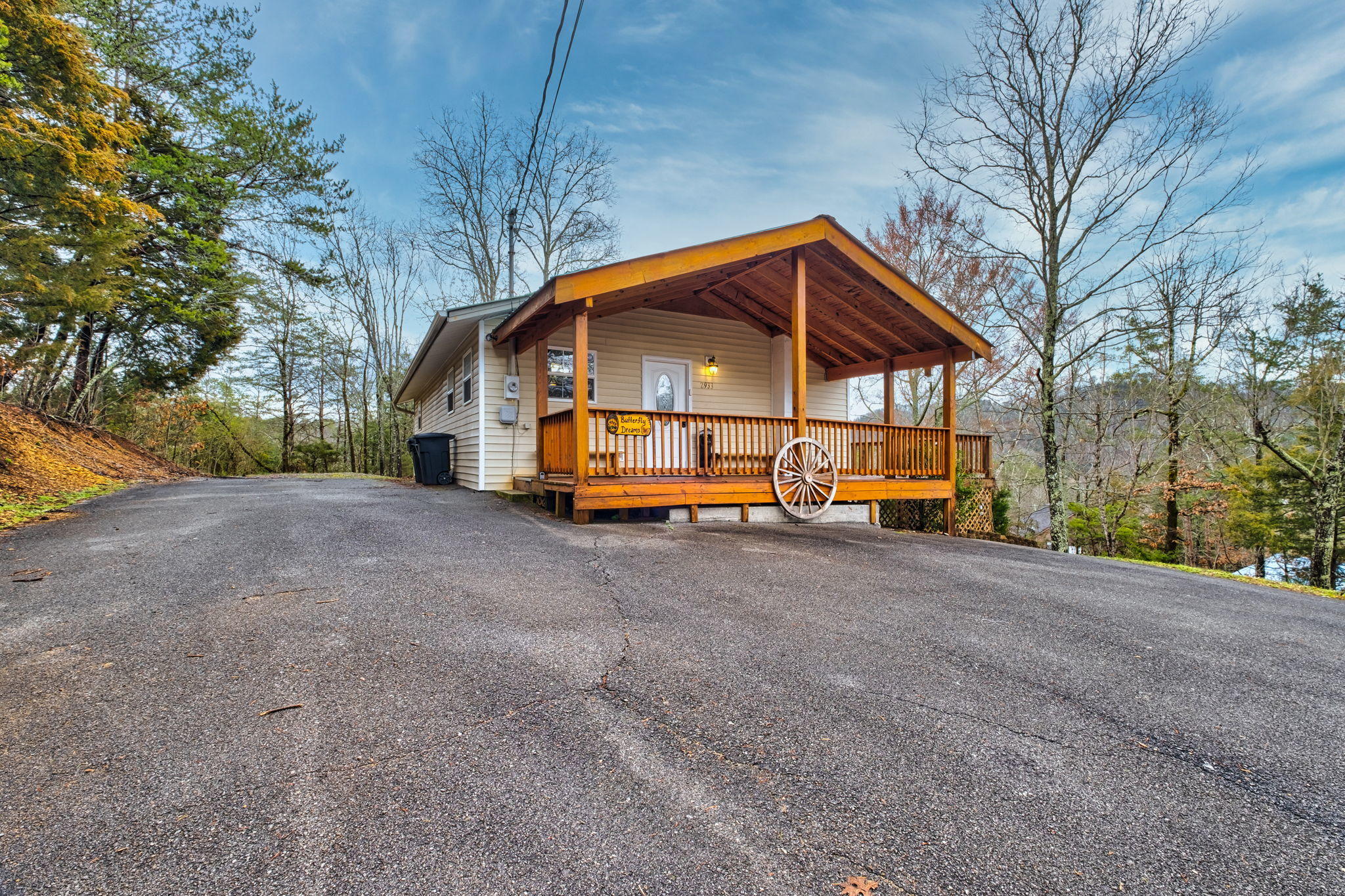 2933 Ridgecrest Trail Sevierville, TN 37863 - Photo 2 of 32 7-web-or-mls-2933RidgecrestTrail-7