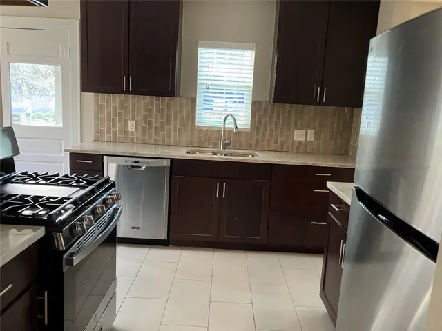 $3,300 | 1921 West 39th Street, Austin, TX 78731