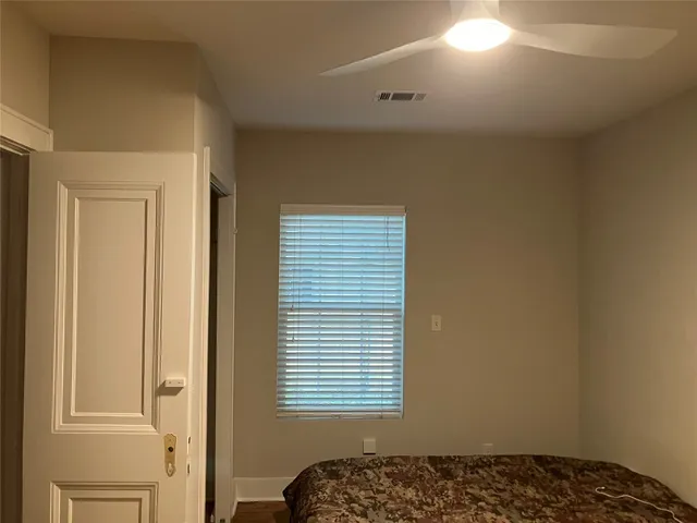 $3,300 | 1921 West 39th Street, Austin, TX 78731