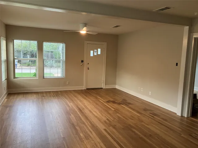 $3,300 | 1921 West 39th Street, Austin, TX 78731