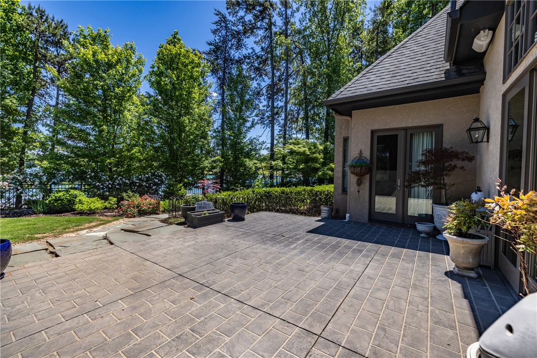 3021 Rock Point Drive Seneca, SC 29672 - Photo 17 of 48