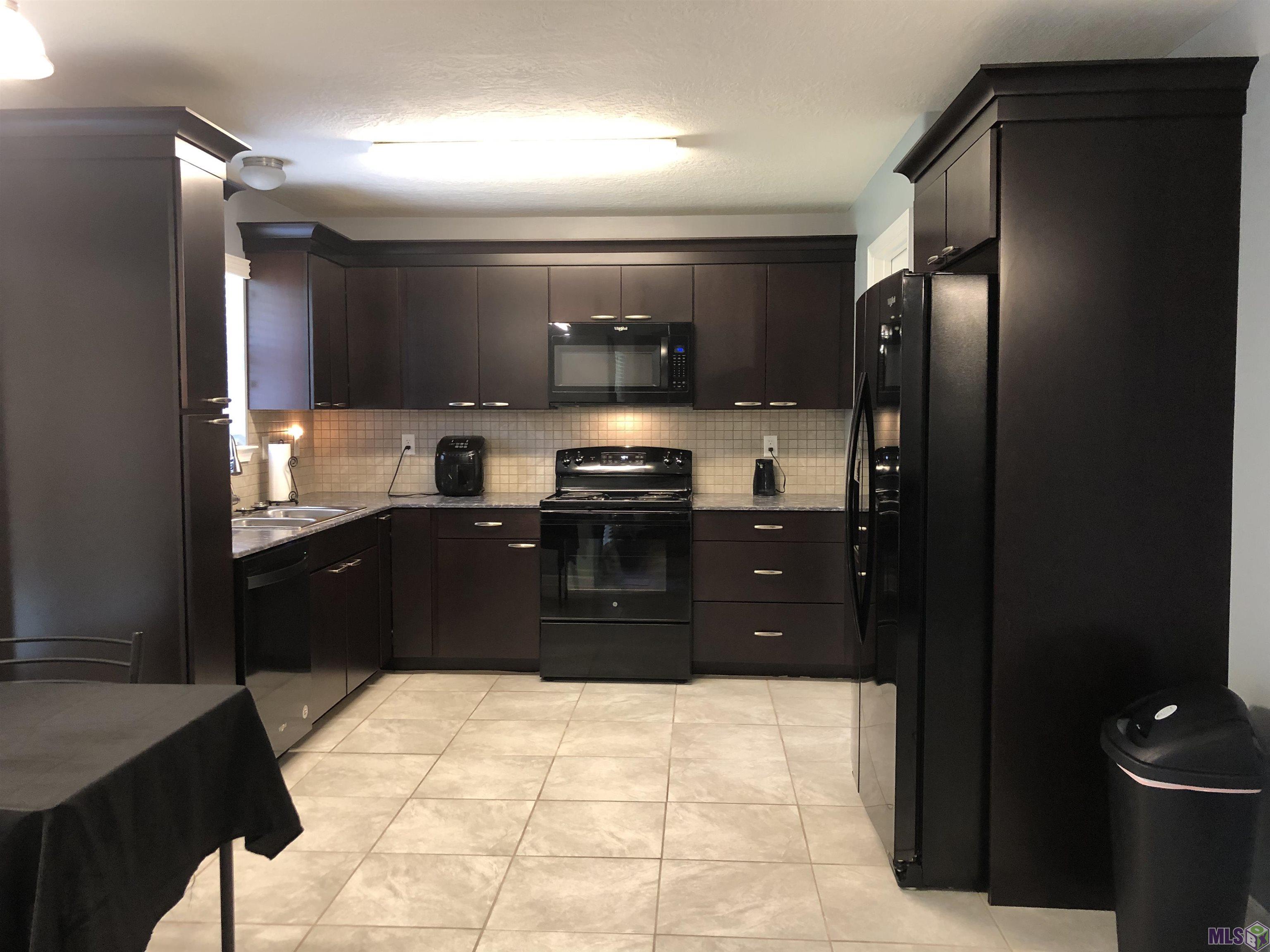 14455 Sunnyhill Avenue Baton Rouge, LA 70819 - Photo 5 of 21 Kitchen