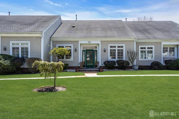 $535,000 | 63 Winthrop Road, Unit G, Monroe Township, NJ 08831