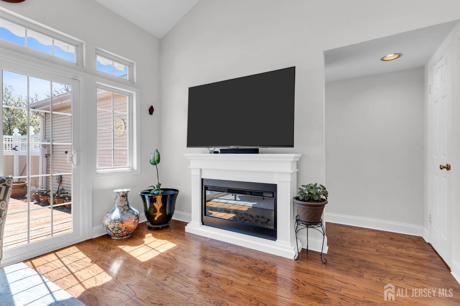 63 Winthrop Road, Unit G Monroe Township, NJ 08831 - Photo 32 of 68