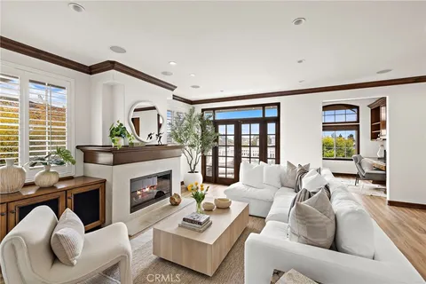 $2,800,000 | 3611 Daffodil Avenue, Unit 38, Corona del Mar, CA 92625