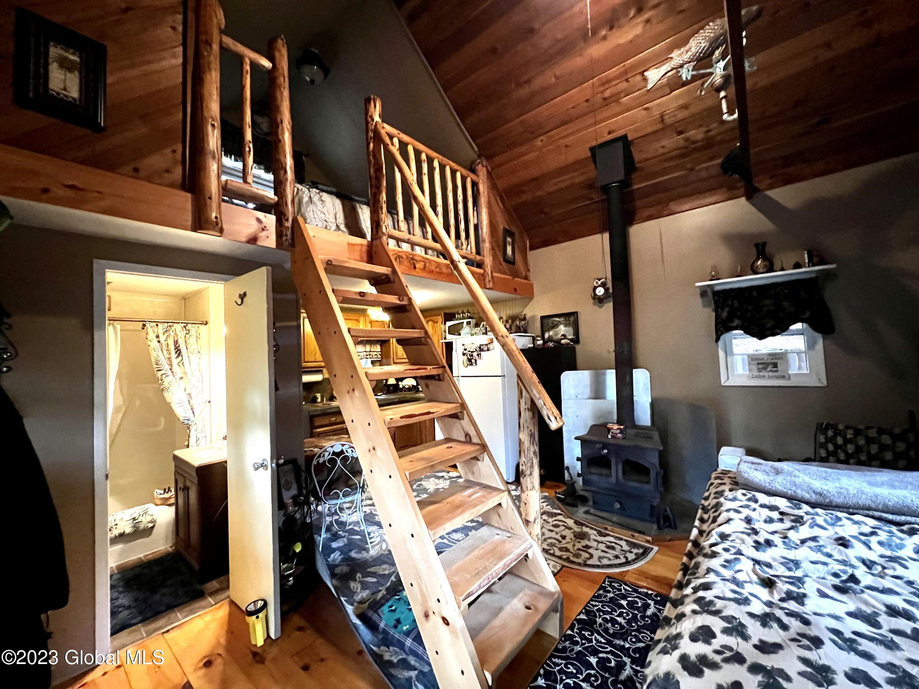 160 Smith Beach Road Northampton, NY 12134 - Photo 6 of 24 Loft area