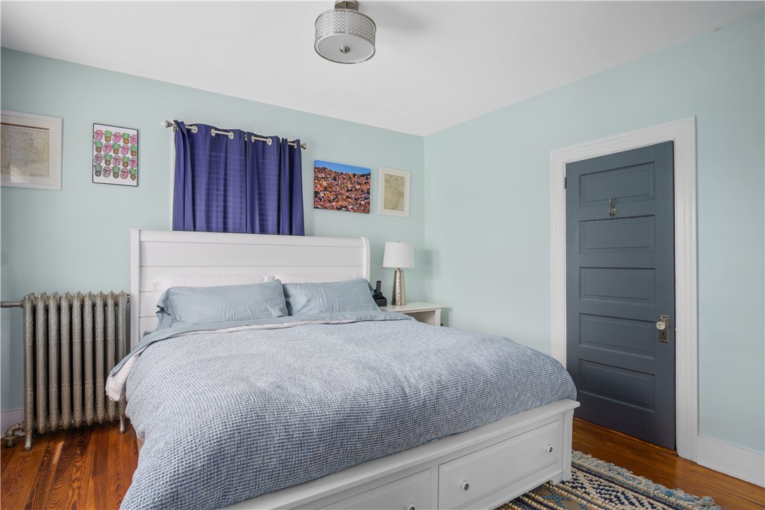 209 3rd Street Newport, RI 02840 - Photo 12 of 22 Main bedroom, largest.