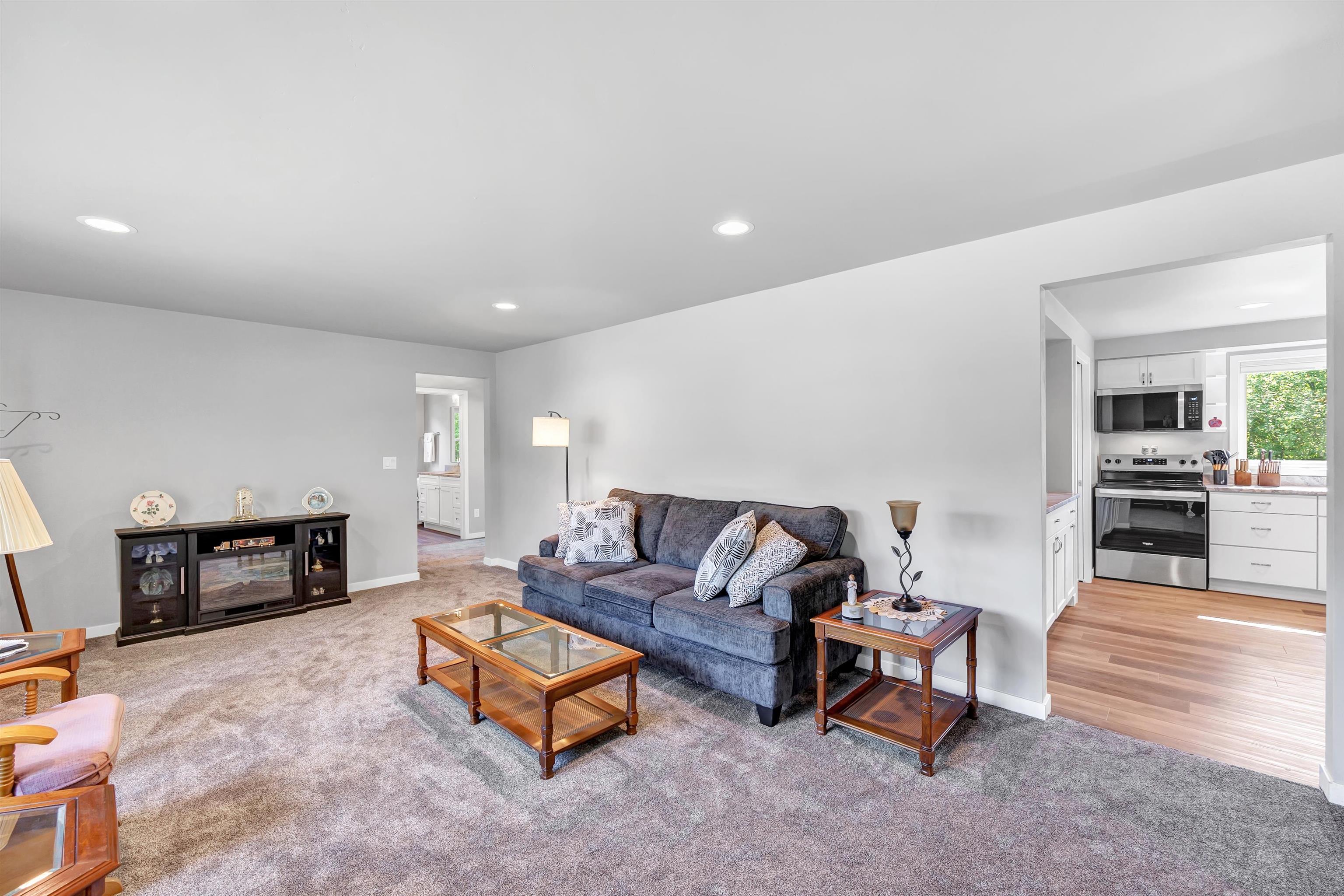 N9598 Noe Road Appleton, WI 54915 - Photo 4 of 23
